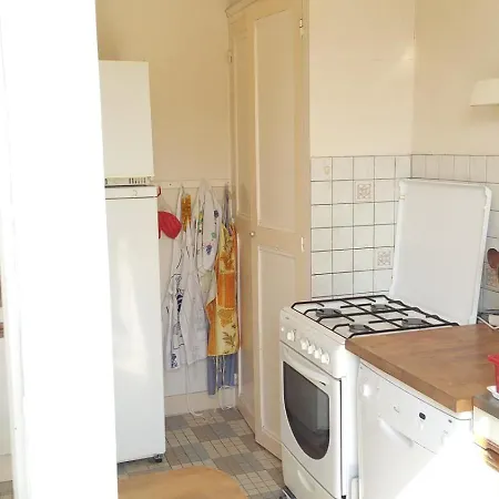 Дом отдыха Spacious 19th Century House Сент-Обен-сюр-Мер