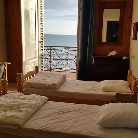 Дом отдыха Spacious 19th Century House *