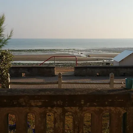 Spacious 19th Century House Saint-Aubin-Sur-Mer (Calvados)