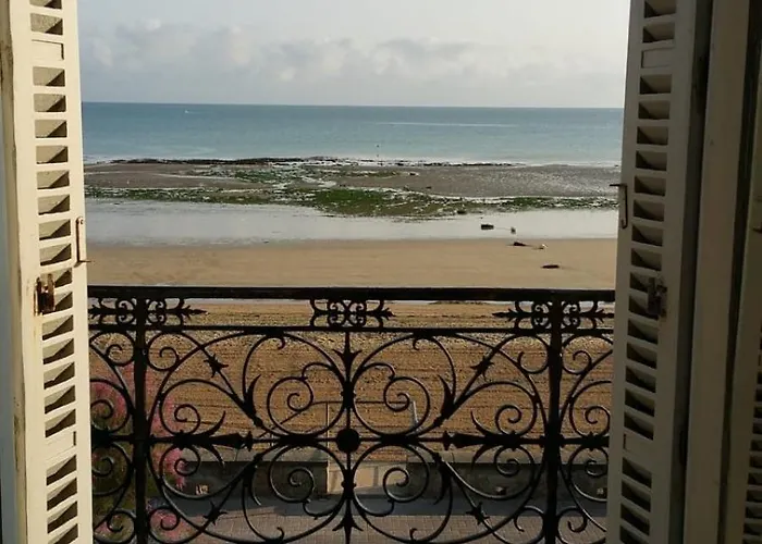 Spacious 19th Century House *